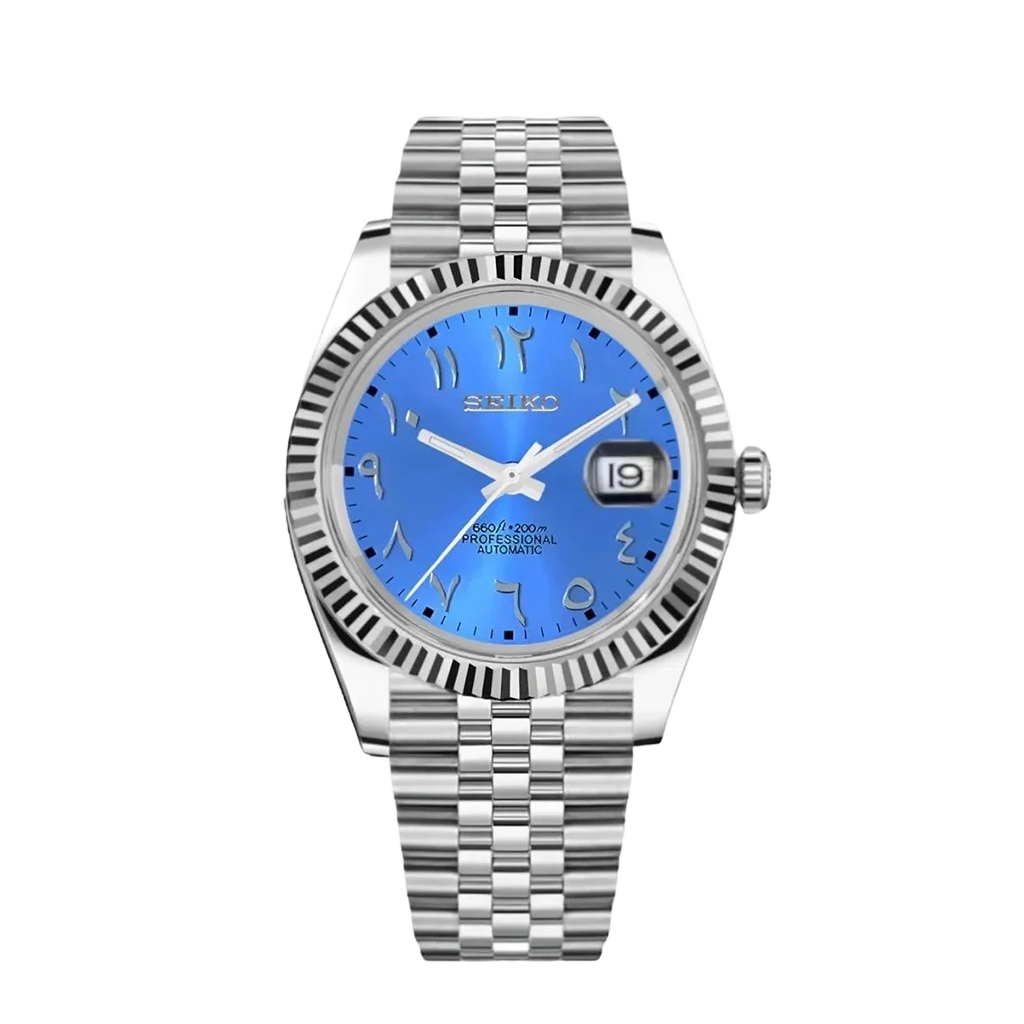 Seiko Mod Datejust – Chiffres Arabes – Cadran Bleu Clair – Automatique NH35 – Verre Saphir